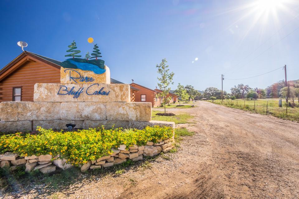 River Bluff Cabins Rio Frio 外观 照片