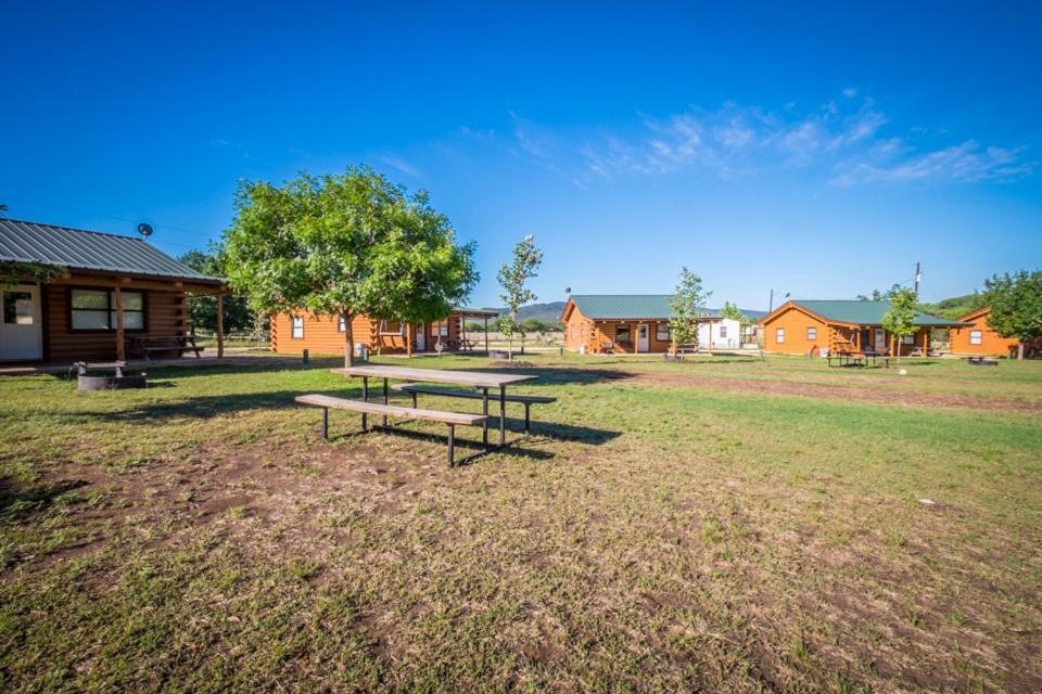 River Bluff Cabins Rio Frio 客房 照片