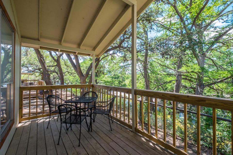River Bluff Cabins Rio Frio 客房 照片