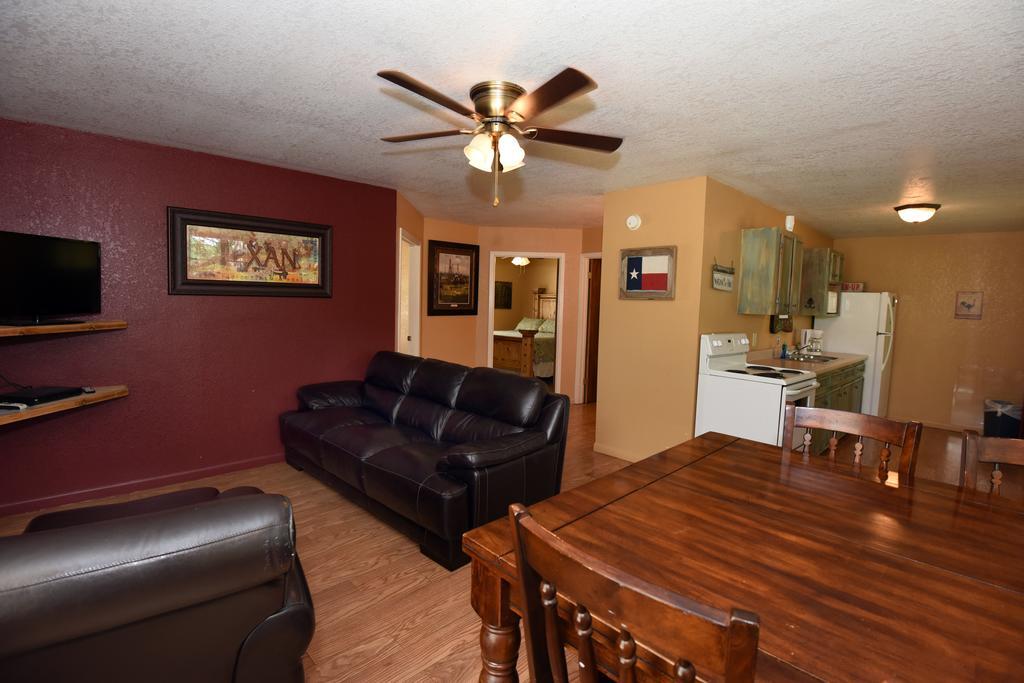 River Bluff Cabins Rio Frio 外观 照片