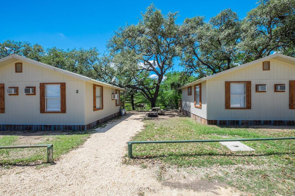 River Bluff Cabins Rio Frio 外观 照片