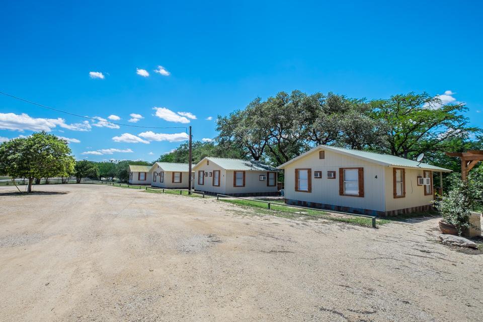 River Bluff Cabins Rio Frio 外观 照片