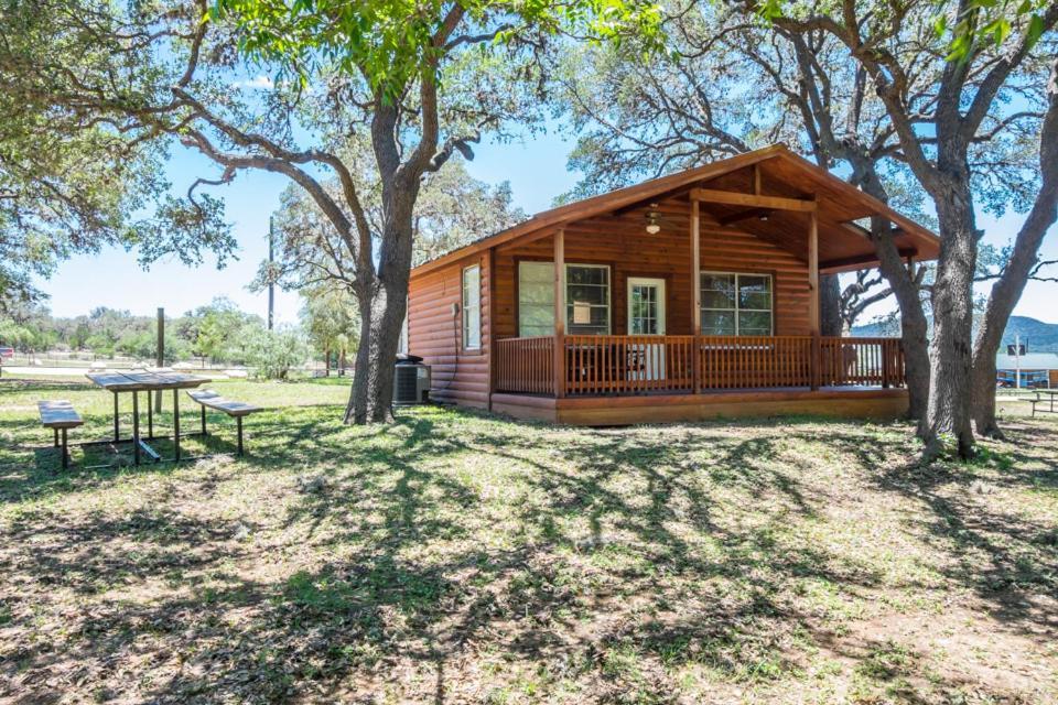 River Bluff Cabins Rio Frio 外观 照片
